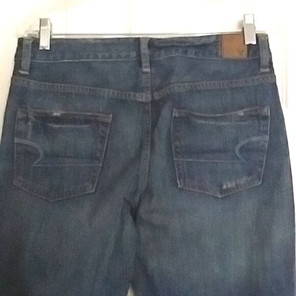 American Eagle Ex- Boyfriend Jeans Distressed Medium Wash - Picture 6 of 11